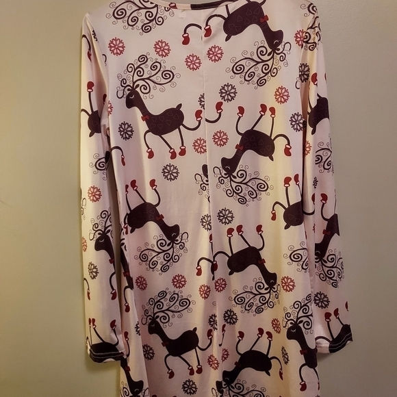 For G&PL Reindeer dress med - Picture 8 of 9